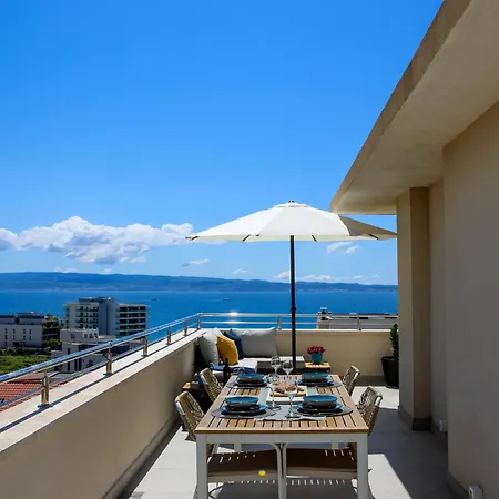 Appartamento Kiki's Sea View Open With Terrace And Jacuzzi *