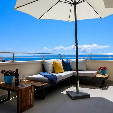 아파트 Kiki's Sea View Open With Terrace And Jacuzzi