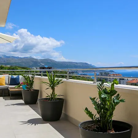 아파트 Kiki's Sea View Open With Terrace And Jacuzzi 스플리트