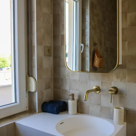 Kiki's Sea View Open With Terrace And Jacuzzi Apartment Split