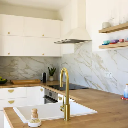 Kiki's Sea View Open With Terrace And Jacuzzi Appartement *